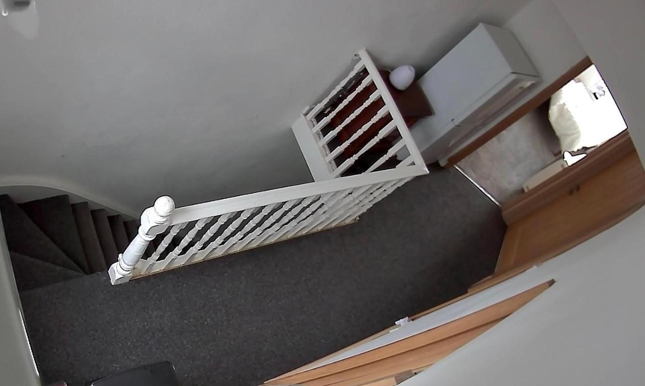 New Flat, Own Bathroom, Sitting Room & Large Bedroom - Walsall Bescot Esterno foto